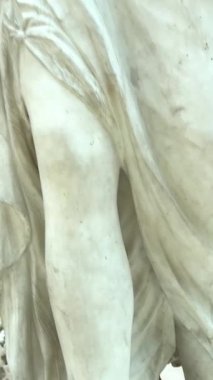 Madam Pompadour Jean-Baptiste Pigalle Louvre 26.04.23 Paris Fransa. Yüksek kalite 4k görüntü
