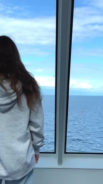 Teenage Girl Sails Away Liner She Looks Distance She Dressed — Stock Video