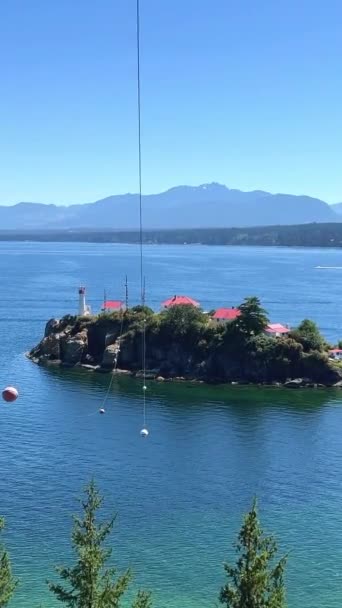 Chrome Island Small Vancouver Island Has White Houses Red Roofs — Vídeos de Stock