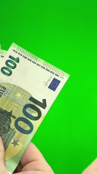 Sostituzione Vecchie Banconote 100 Euro Con Nuove Mani Uomo Contando — Video Stock