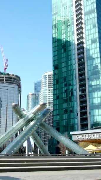 Vancouver Dolly Shot 2010 Olympic Flame Cauldron High Quality — Stock Video