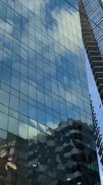 Vancouver Canada 2023 metropol büyük şehir hayatı gökdelenler yeni modern ve eski evler ofis trafiği trafik trafiği Vancouver Mimarisi zaman çizelgesi