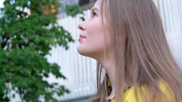 Smiling Elegant Young Woman Wearing Long Earrings Looking Earrings Form — Stock Video
