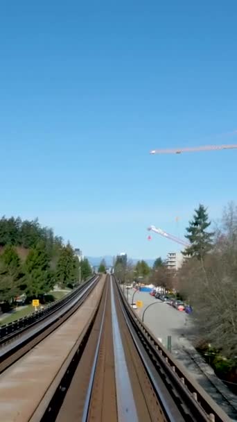 Ванкувер Skytrain Новая Канадская Линия Суррея Главная Рельсы Поезда Небо — стоковое видео