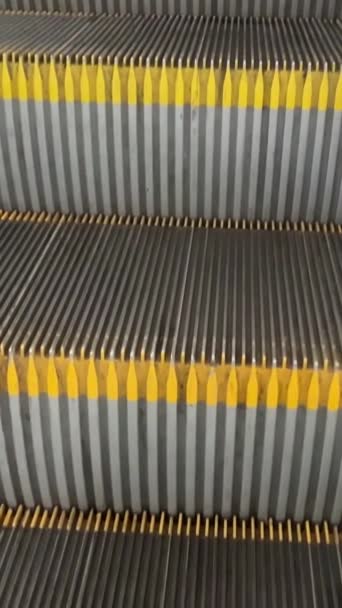 Trabajando Escaleras Mecánicas Inglaterra Imágenes Alta Calidad — Vídeos de Stock