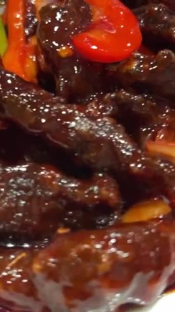 Pollo Crujiente Frito Con Salsa Agridulce Estilo Coreano Imágenes Alta — Vídeos de Stock