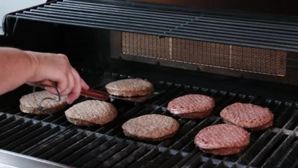 Barbecuing Plant Based Impossible Burger Patties Electric Grill Semi Close — Stock Video