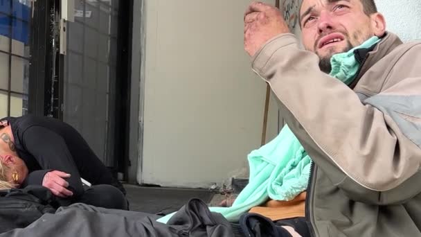 Život Bezdomovců Velkém Městě Svoboda Výběru Bezdomovců Velkých Městech Špinavých — Stock video