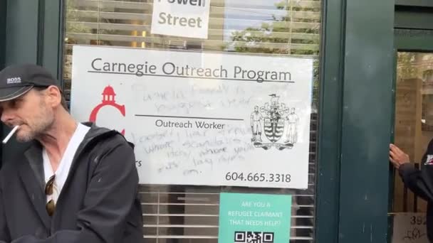 Программа Помощи Бездомным Программе Carnegie Outreach Assistance Find Housing Options — стоковое видео