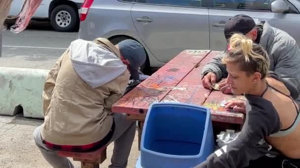 Vancouver Canada 2023 Skutečný Život Bezdomovců Velkých Městech Muži Pomoc — Stock video