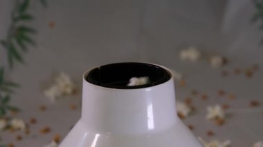 Karamel aromalı, patlamış mısır aromalı patlamış mısır. Yüksek kalite 4k görüntü