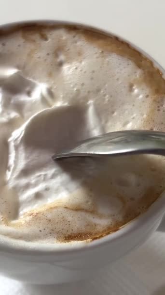 Vienne Autriche Joli Slow Motion Une Spécialité Viennoise Café Crème — Video