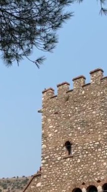 Butrint, Sarande İlçesi Arnavutluk Sinematik Roma Baptisterisi, Antik UNESCO Dünya Mirasları Merkezi 4K Arnavutluk, Butrint. Eski bir Buthrotum kasabasının kalıntıları.