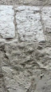 Cirokastra Müzesi Şehri Arnavut komünist lider Enver Hoca 'nın doğum yeri olarak biliniyor. UNESCO Dünya Mirası Alanı, Osmanlı Şehri