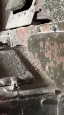 Cirokastra Müzesi Şehri Arnavut komünist lider Enver Hoca 'nın doğum yeri olarak biliniyor. UNESCO Dünya Mirası Alanı, Osmanlı Şehri