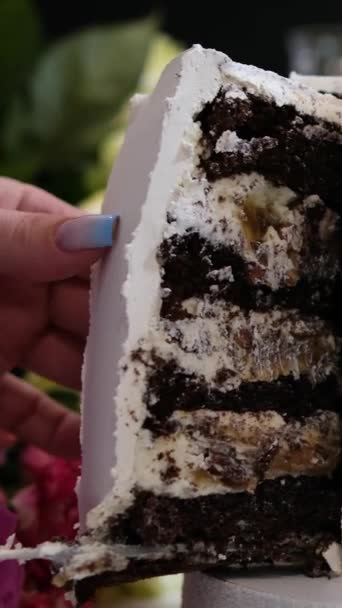 Kue Krim Dengan Bahan Dasar Coklat Dan Krim Rekaman Fullhd — Stok Video