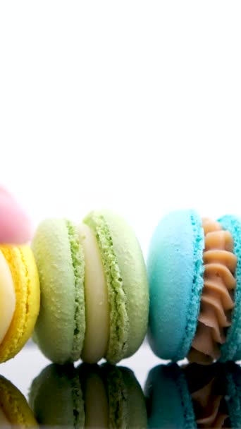 Macarons Sucrés Avec Vinaigrette Multicolore Glissez Droite Gauche Ferme Images — Video