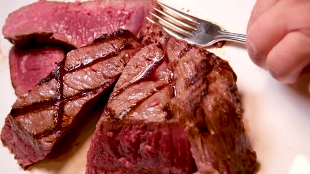Barbecue Fresh Beef Meat Blood Steak Serving Delicious Food Cut — Stock Video