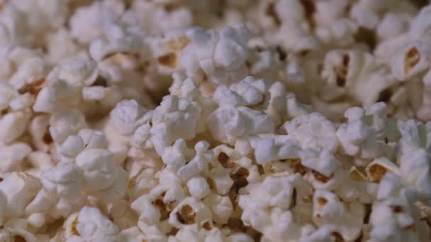 Snack Popcorn Vizualizare Sus Glisor Shot Înregistrare Înaltă Calitate — Videoclip de stoc