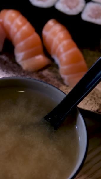 Zuppa Miso Una Zuppa Tradizionale Giapponese Composta Principalmente Pasta Miso — Video Stock