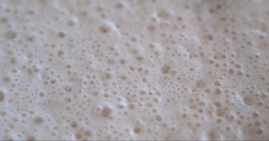 Effervescent Ürün Ayini Krep Yapmaya Hazırlandı. Yakın plan çekim. Yüksek kalite 4k görüntü