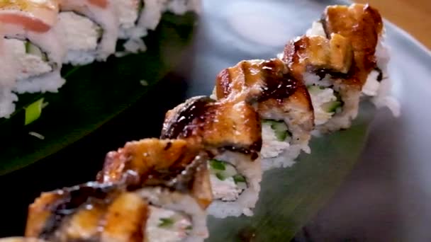 Restaurant Delicios Sushi Alimentar Asiatic Farfurie Restaurant Decorare Gheață Uscată — Videoclip de stoc
