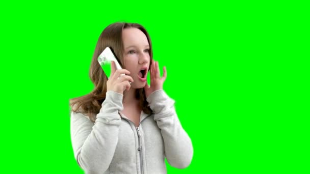 Sorpresa Una Adolescente Abrir Boca Hablando Por Teléfono Escuchar Cerca — Vídeo de stock