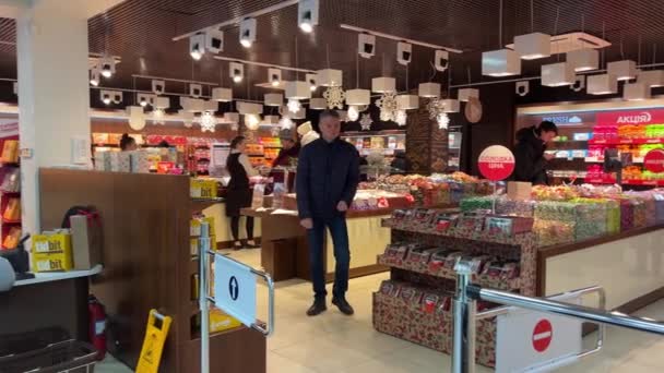 Vinnytsa Ucraina 2024 Roshen Negozio Dolci Decorazione Vendita Cassa Caramelle — Video Stock