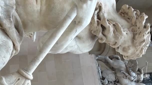 Skulptur Frankreich Antoine Coseucs Lyon 1640 Paris Neptun Chateau Marly — Stockvideo