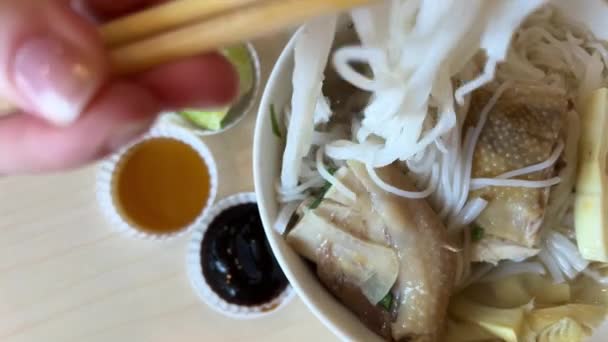 Biftek Erişte Çorbası Mien Çin Eriştesi Sosla Pişirilir Erişte Yaparken — Stok video