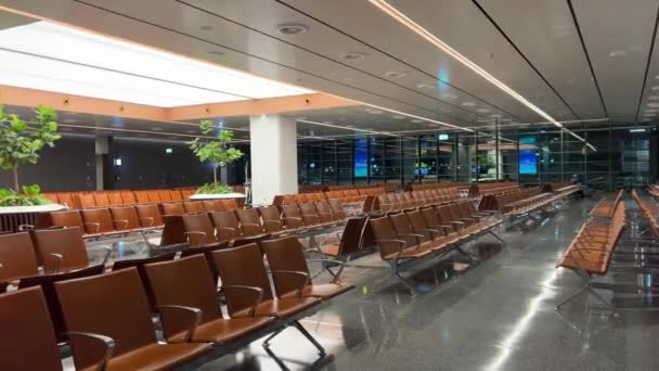 Abflughalle Hamad International Airport Doha Katar Der Nacht Zeigt Qatar — Stockvideo