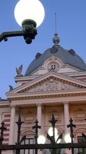 Старое Здание Больница Колтея Архитектурный Комплекс Coltea Бухарест Румыния Статуя — стоковое видео