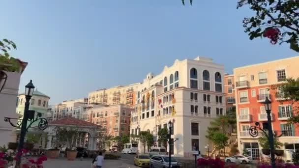 越南府口岛上的日落镇 快速开发的欧洲城市副本 令人惊奇的未来度假胜地基安江省 — 图库视频影像