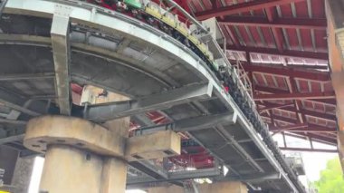 Phu Quoc, Vietnam eğlence parkı Water Park Lunaparkı Phu Quoc Adası, Güney Vietnam, Güneydoğu Asya 'daki en büyük ve en modern eğlence parkı. Teleferiğe bin.