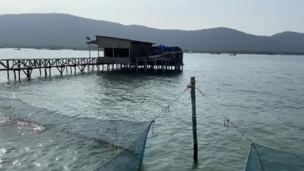 Fischerhaus Indischen Ozean Fischerboot Fangen Wachsen Fischfarm Vietnam Phu Quoc — Stockvideo