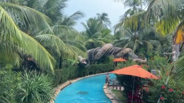 Phu Quoc, Vietnam eğlence parkı Water Park Lunaparkı Phu Quoc Adası, Güney Vietnam, Güneydoğu Asya 'daki en büyük ve en modern eğlence parkı. Teleferiğe bin.