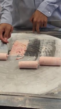 Asya 'da cennet gibi yeni bir turizm merkezi. Vietnam' da tarifsiz bir güzellik gecesi terk edilmiş bir şehir. Avrupa binaları pahalı paralar yaktı.