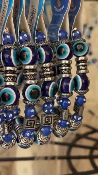 Grekland Korfu Magneter Halsband Armband Gåvor Och Souvenirer Till Försäljning — Stockvideo