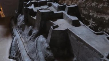 Güney Arnavutluk 'un Cirokaster kenti. Eski Şehir, UNESCO 'nun Dünya Mirası Bölgesi' dir. Mimari Binaların Kapanışı.