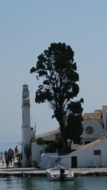 Monasterio Agua Sobre Cual Despegan Los Aviones Aterrizan Grecia Isla — Vídeo de stock