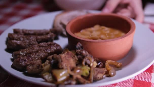 Nourriture Macédoine Pommes Terre Juteuses Lula Kebab — Video