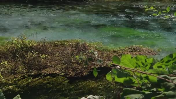 Mavi Göz Metre Derinliği Veya Arnavutluk Güneyindeki Dağlarda Görülen Doğal — Stok video