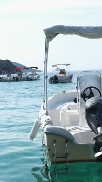 Περιήγηση Σκάφος Κοντά Στο Νησί Της Κέρκυρας Αξιοθέατα Βαθιά Καθαρά — Αρχείο Βίντεο