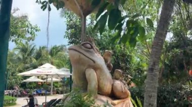 Cazibe tatilleri gösteriyor ki, Cable Car kabini özçekim serüveni alır macera heyecanı insanlar Vietnam 'da tatil ve turist Phu Quoc Adası Günbatımı Kasabası Vietnam Dünya Hon Thom 04.04.2024