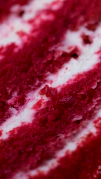 Scooping Red Velvet Cake Spoon Softness Cake Texture Smooth Taste — Stock Video