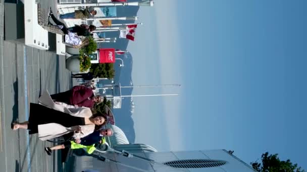 Canada Place Vancouver Canada 2023 Real People Walking Streets Drapacze — Wideo stockowe