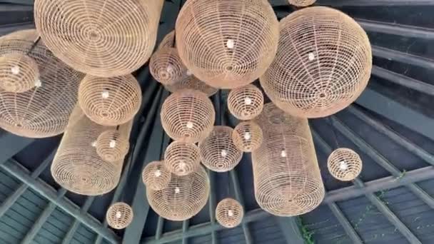 Turuncu Turuncu Lamba Tayland Yapımı Yapımı Avize Klasik Veya Eski — Stok video
