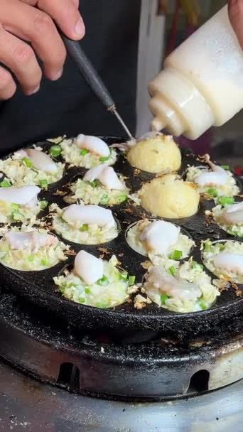 Pierogi Pieczenia Tradycyjnym Japońskim Jedzeniu Ulicznym — Wideo stockowe