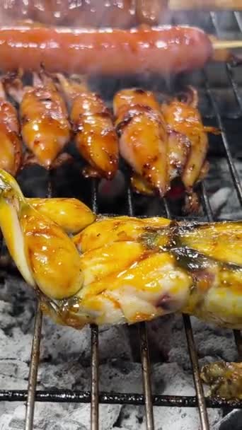 Kikkers Bereiden Zich Voor Grill Voedselstraat Bukit Bintang Kuala Lumpur — Stockvideo