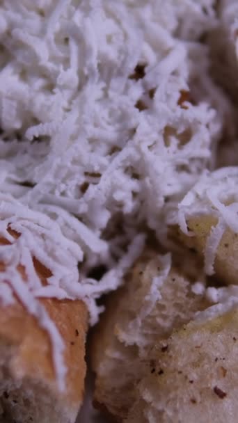 Chifteluțe Apetisante Sosul Roșii Presărat Brânză Rasă — Videoclip de stoc